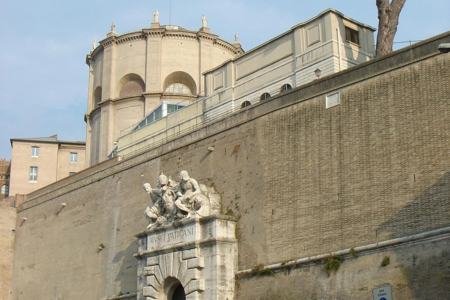 Biglietti per i Musei Vaticani: due scelte a confronto