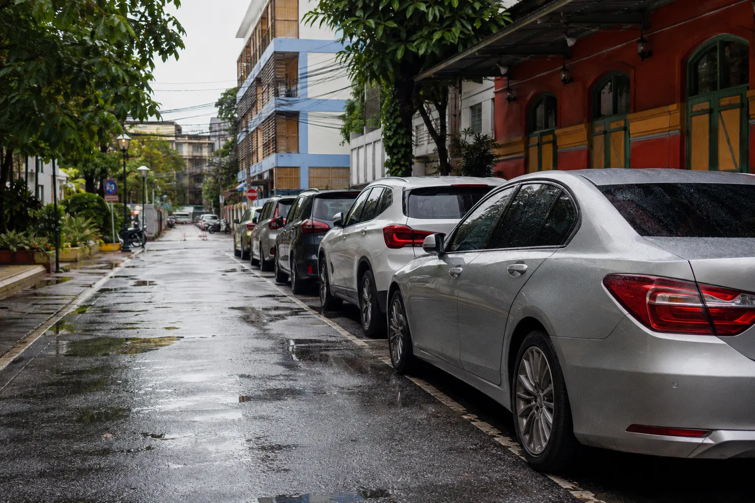 Noleggio auto a Bangkok: guida pratica