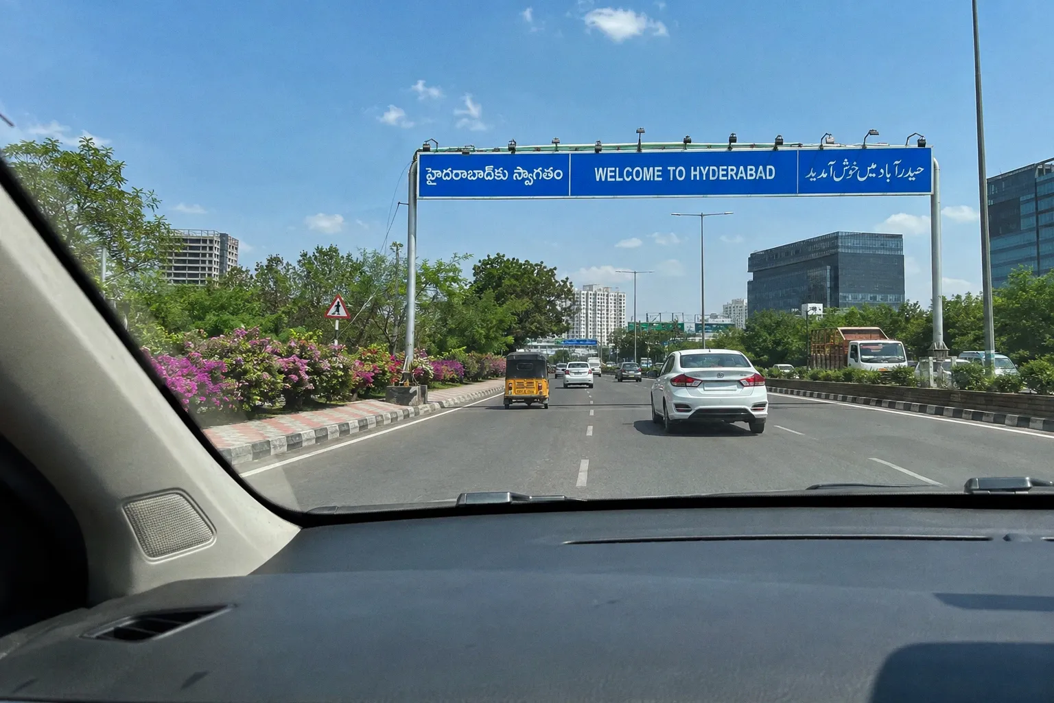 Noleggio auto a Hyderabad (India): guida pratica per il viaggio