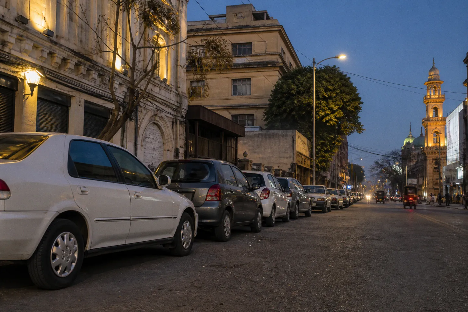 Noleggio auto a Lahore (Pakistan): la guida pratica