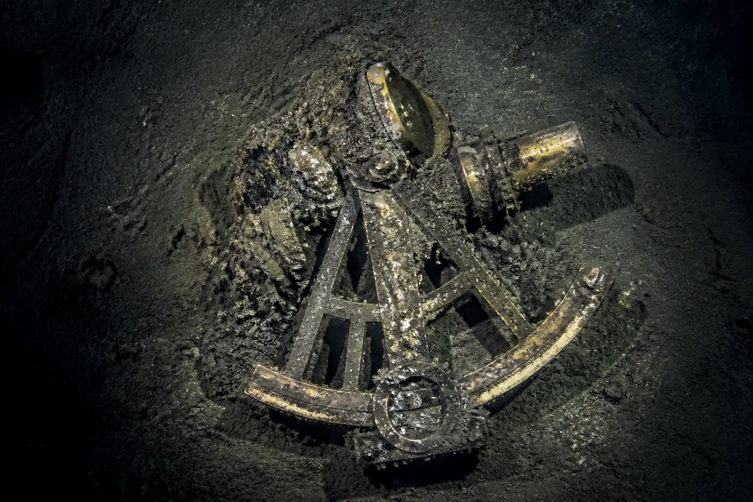 Relitto HMS Terror: cosa rivelano gli ultimi scavi subacquei